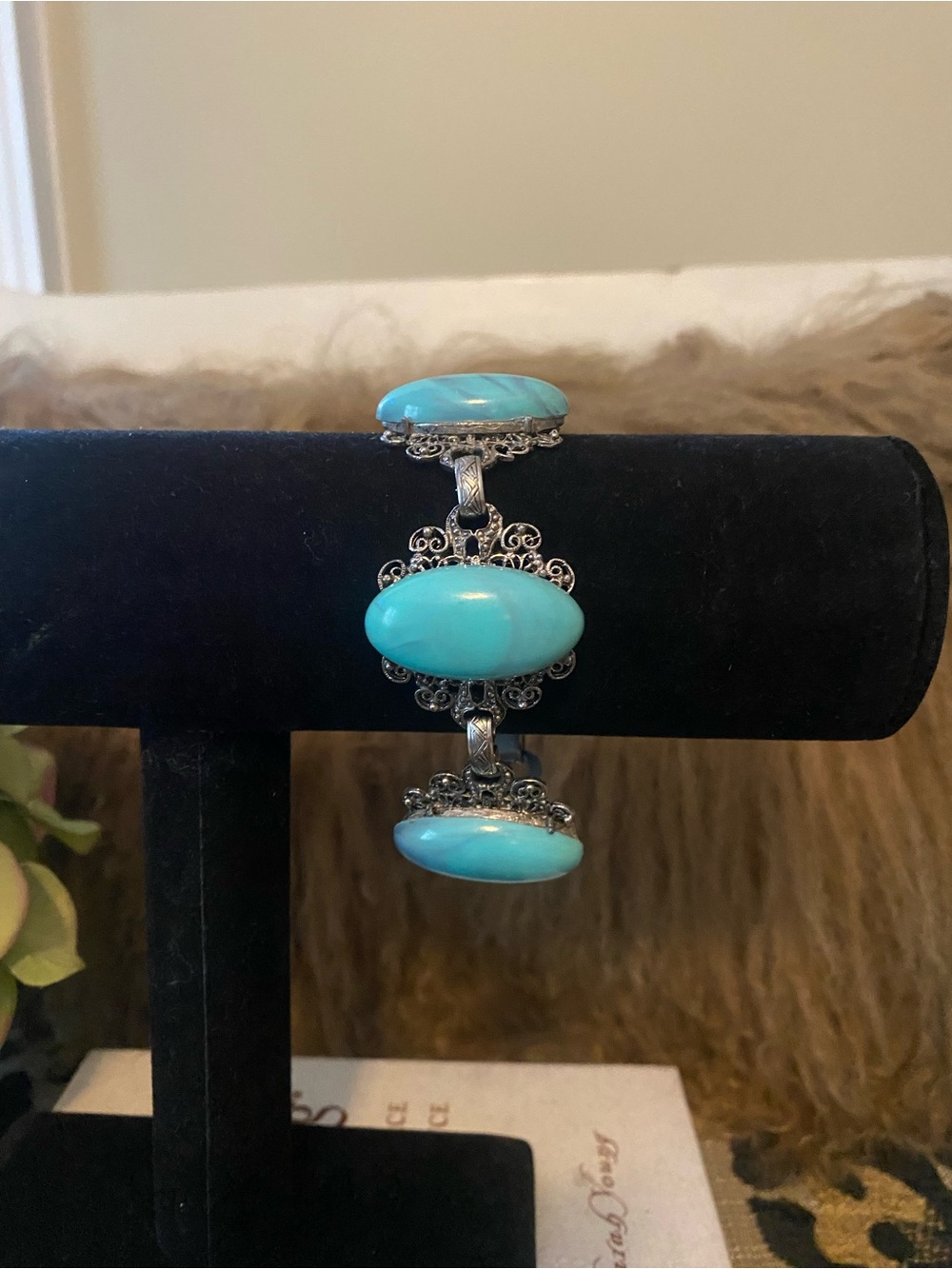 Vintage faux turquoise and silver bracelet - Picture 5 of 7